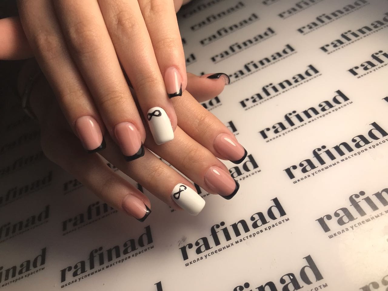 Infinity French nails by Daria